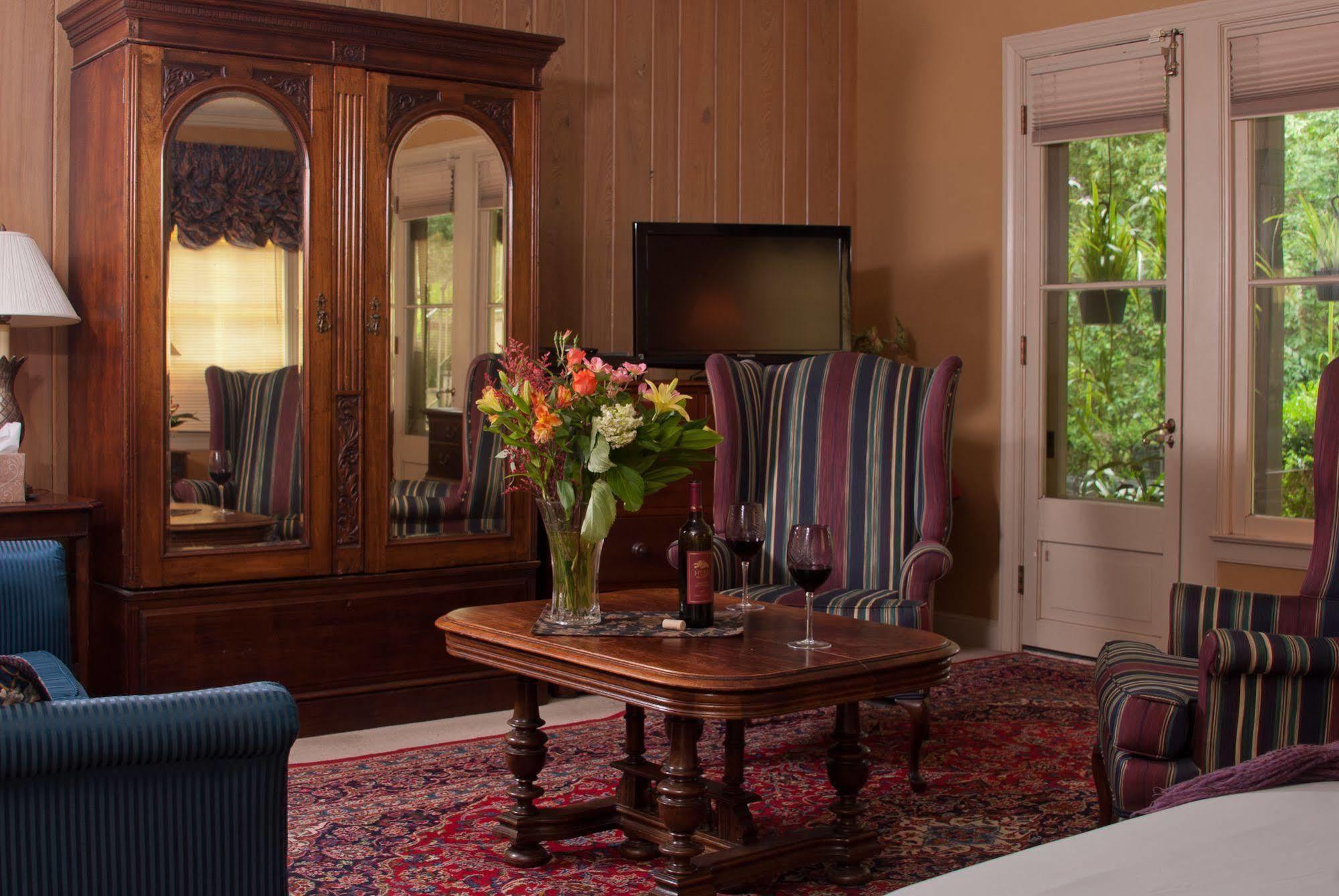 باتون روج The Stockade Bed And Breakfast المظهر الخارجي الصورة